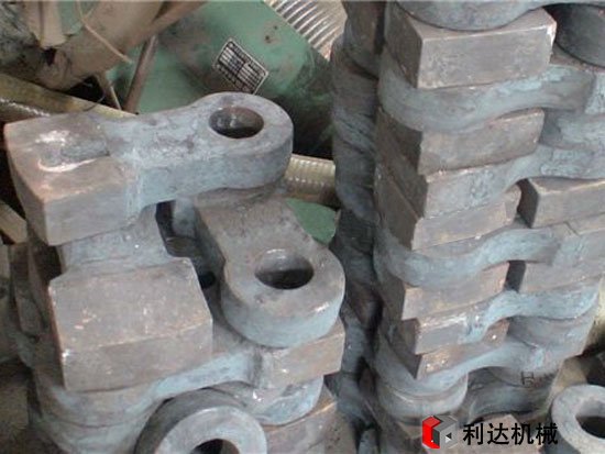 破碎機設(shè)備錘頭